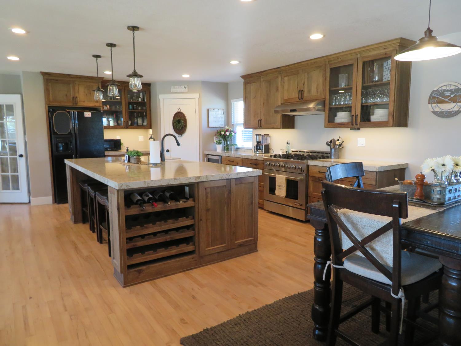 4900 Pleasant Valley Road