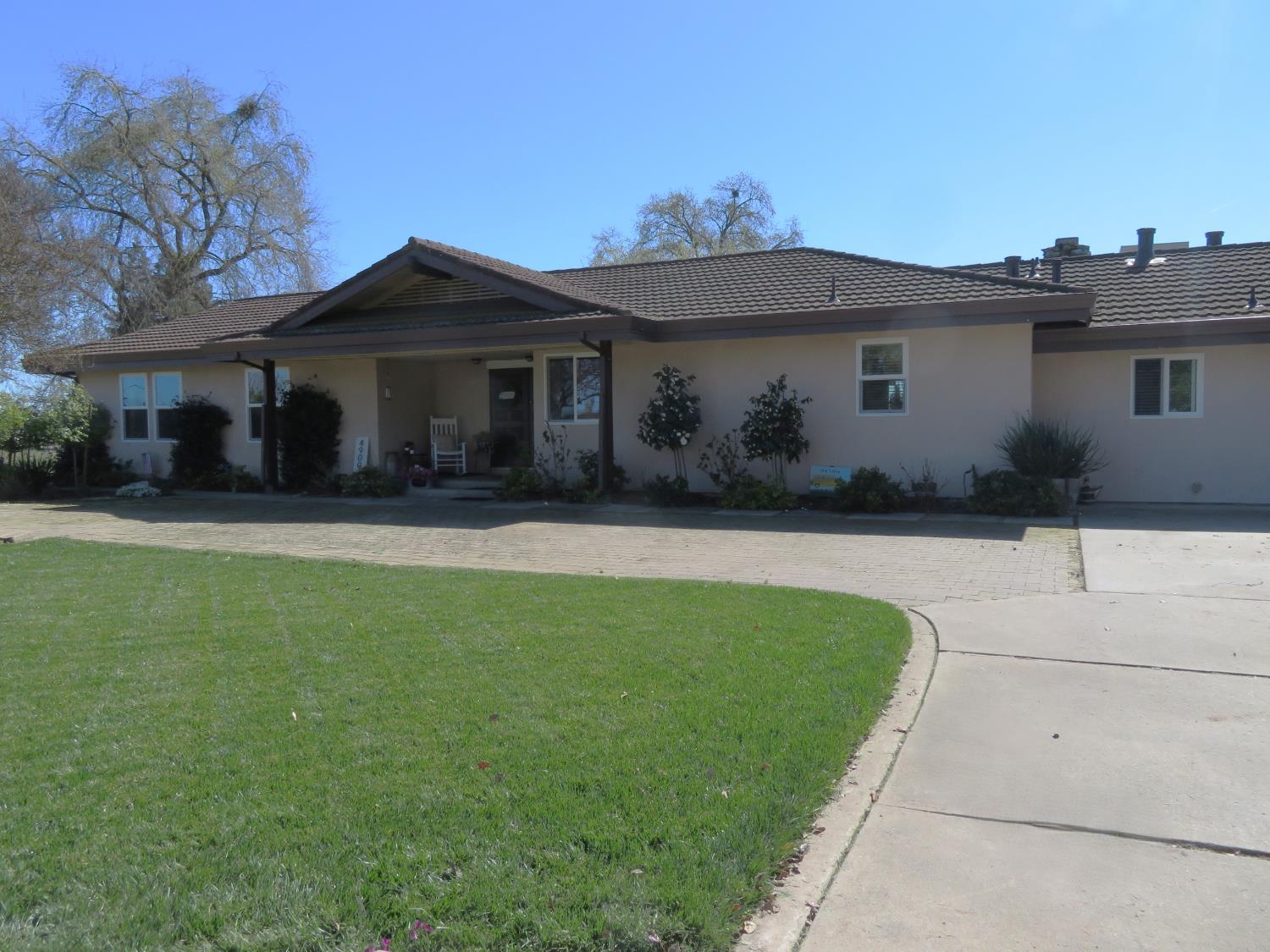 4900 Pleasant Valley Road