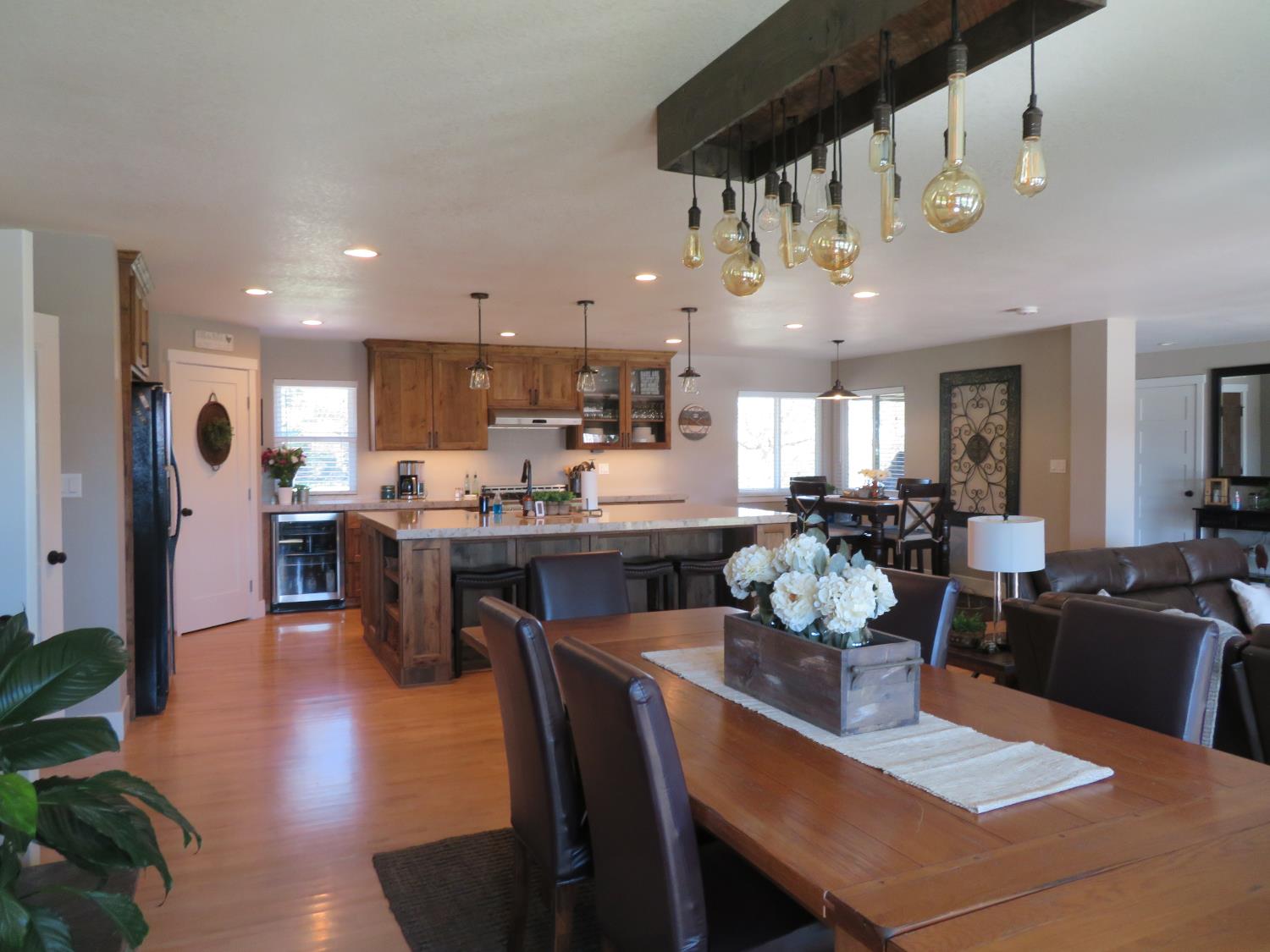 4900 Pleasant Valley Road