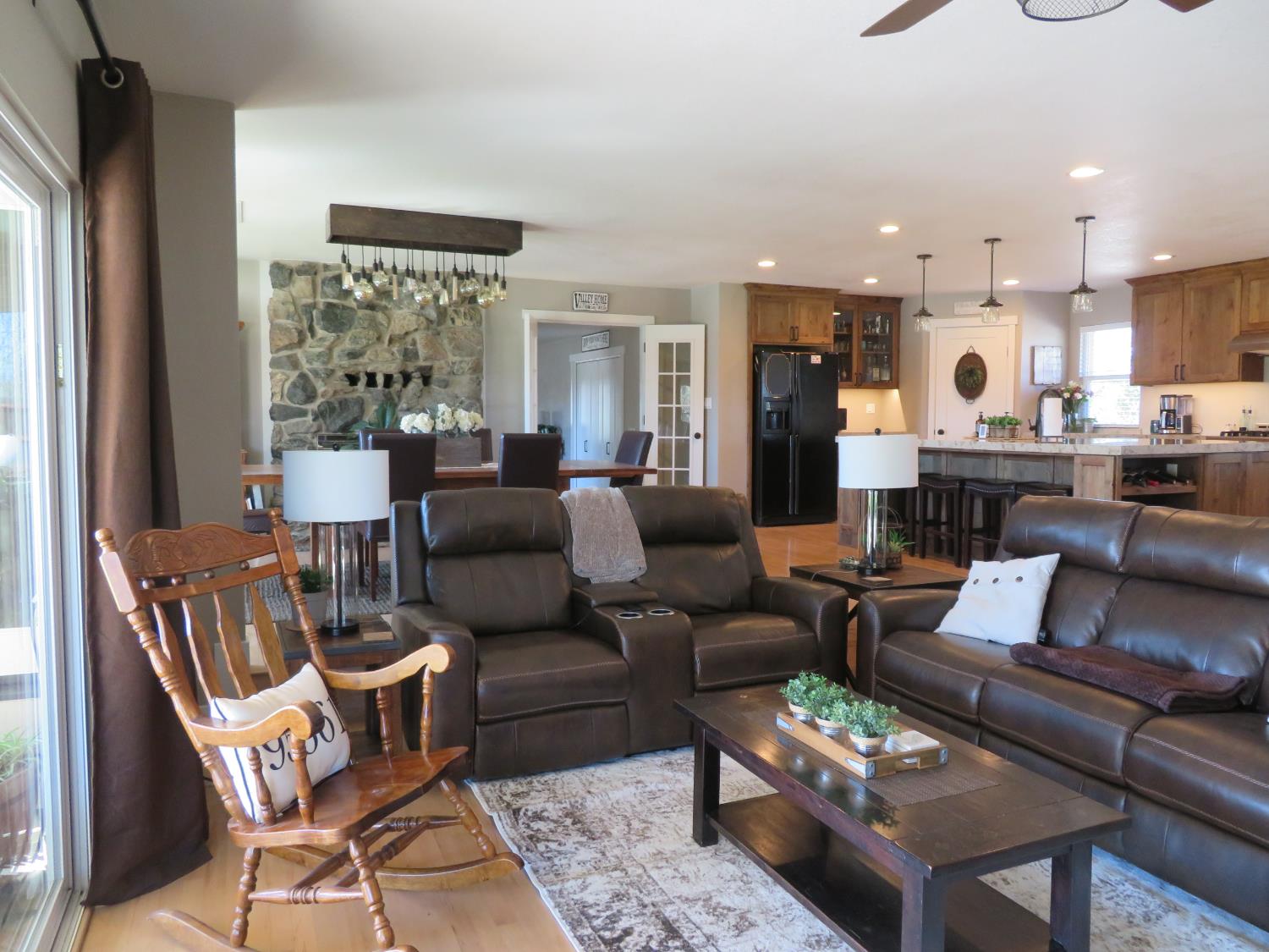 4900 Pleasant Valley Road