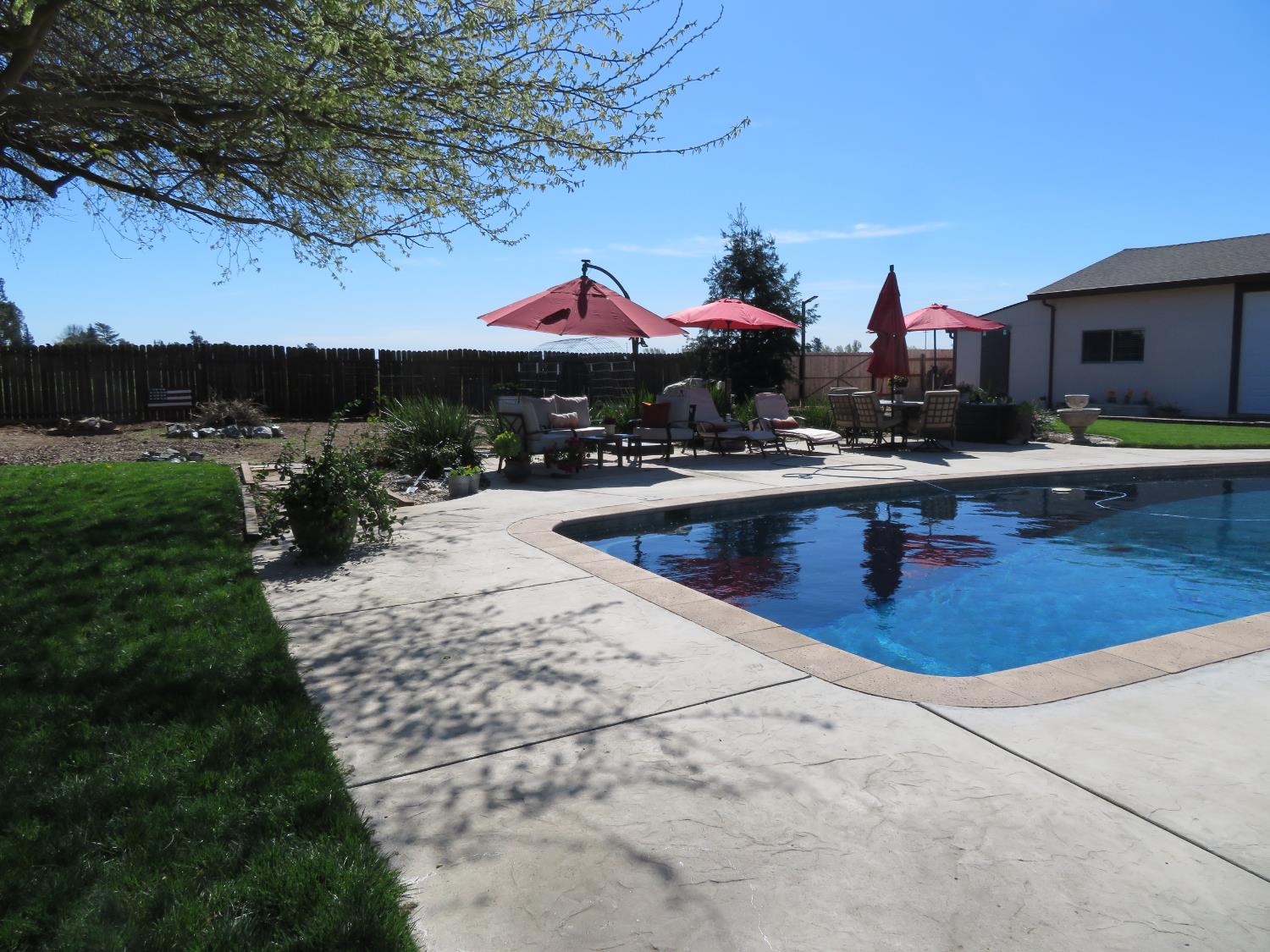 4900 Pleasant Valley Road