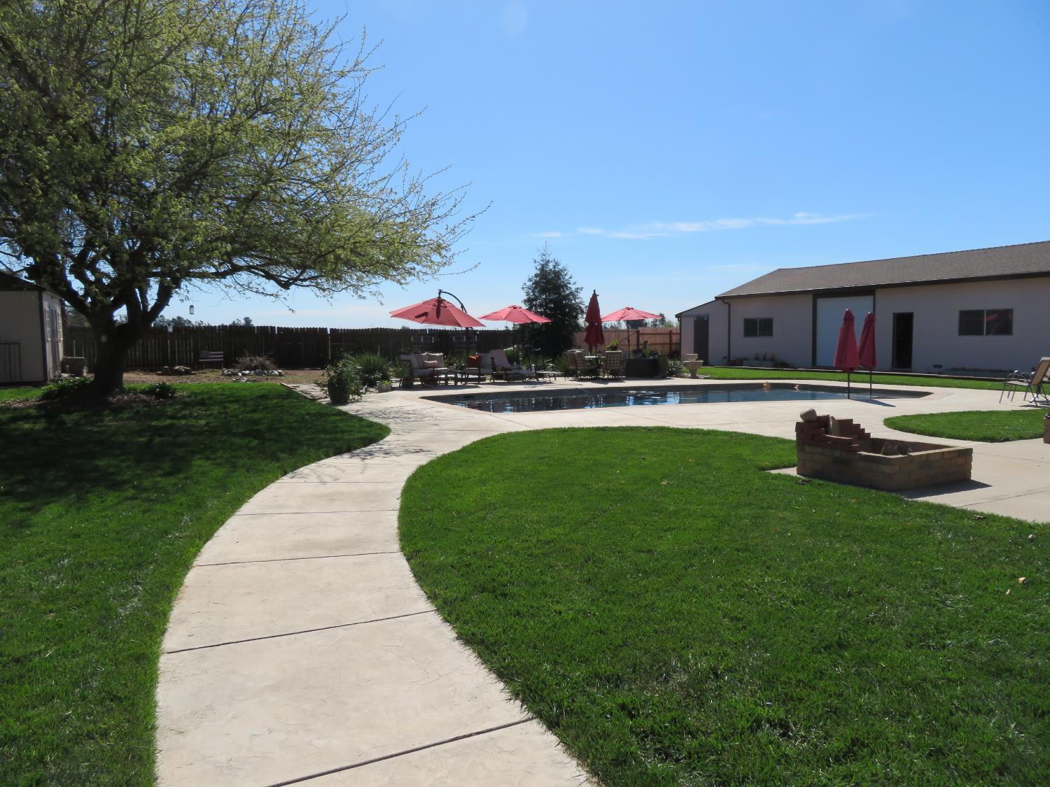 4900 Pleasant Valley Road