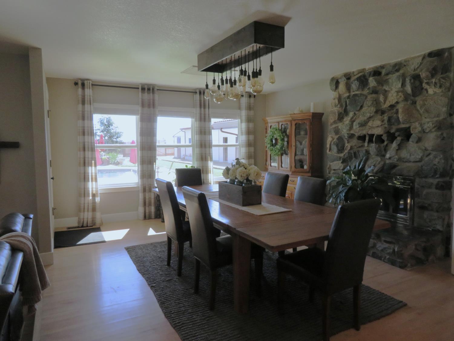 4900 Pleasant Valley Road