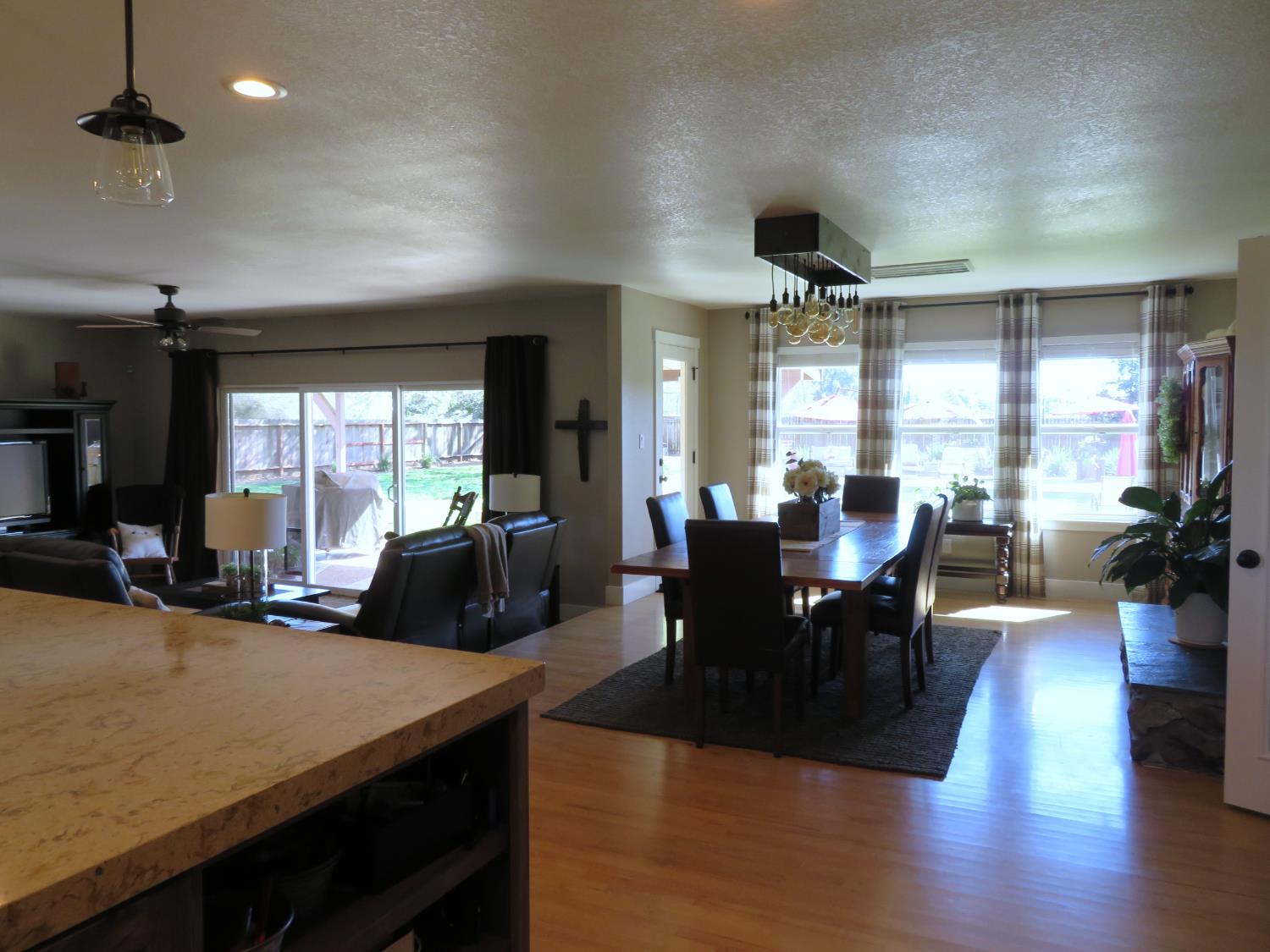 4900 Pleasant Valley Road