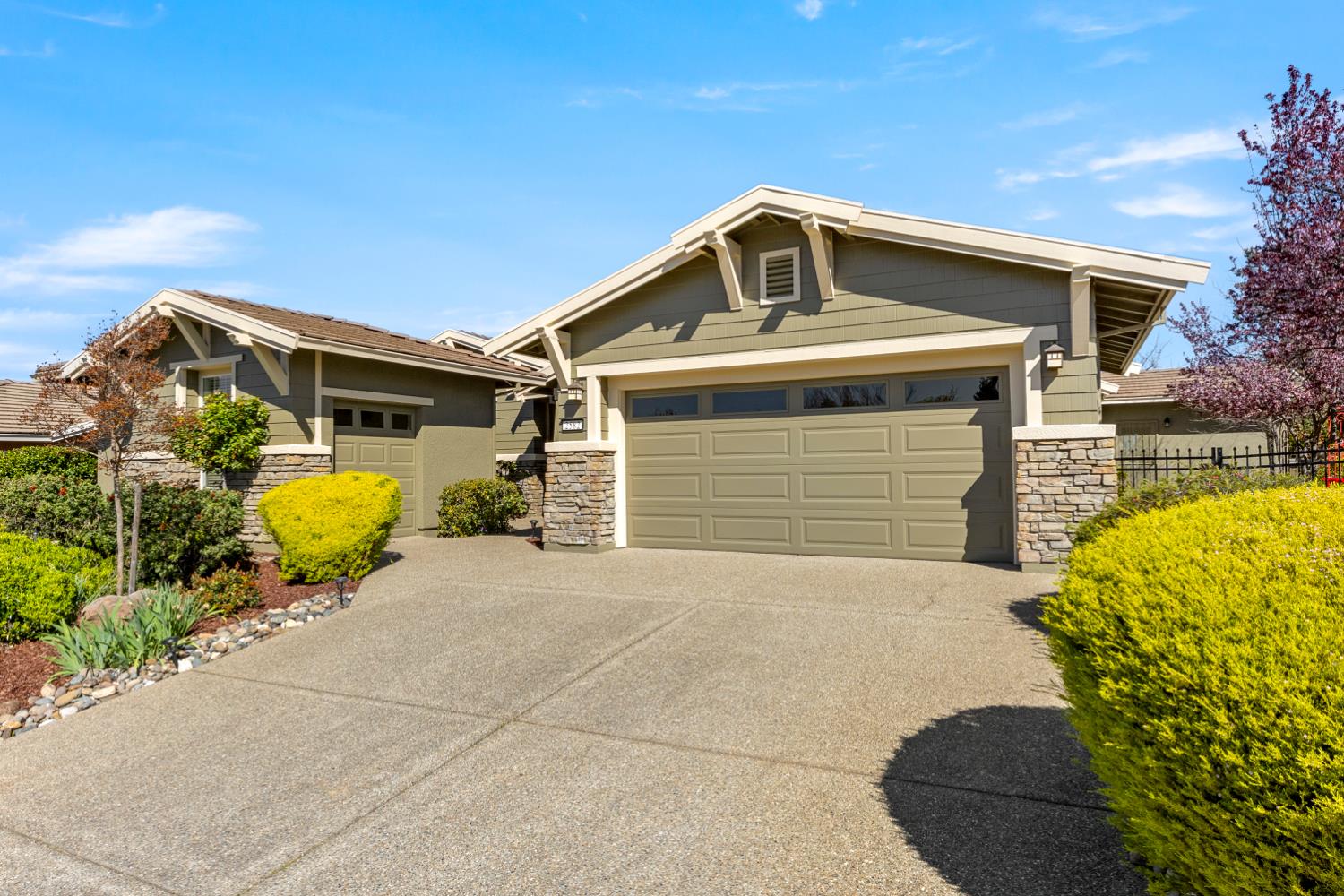2582 Kingfisher Lane