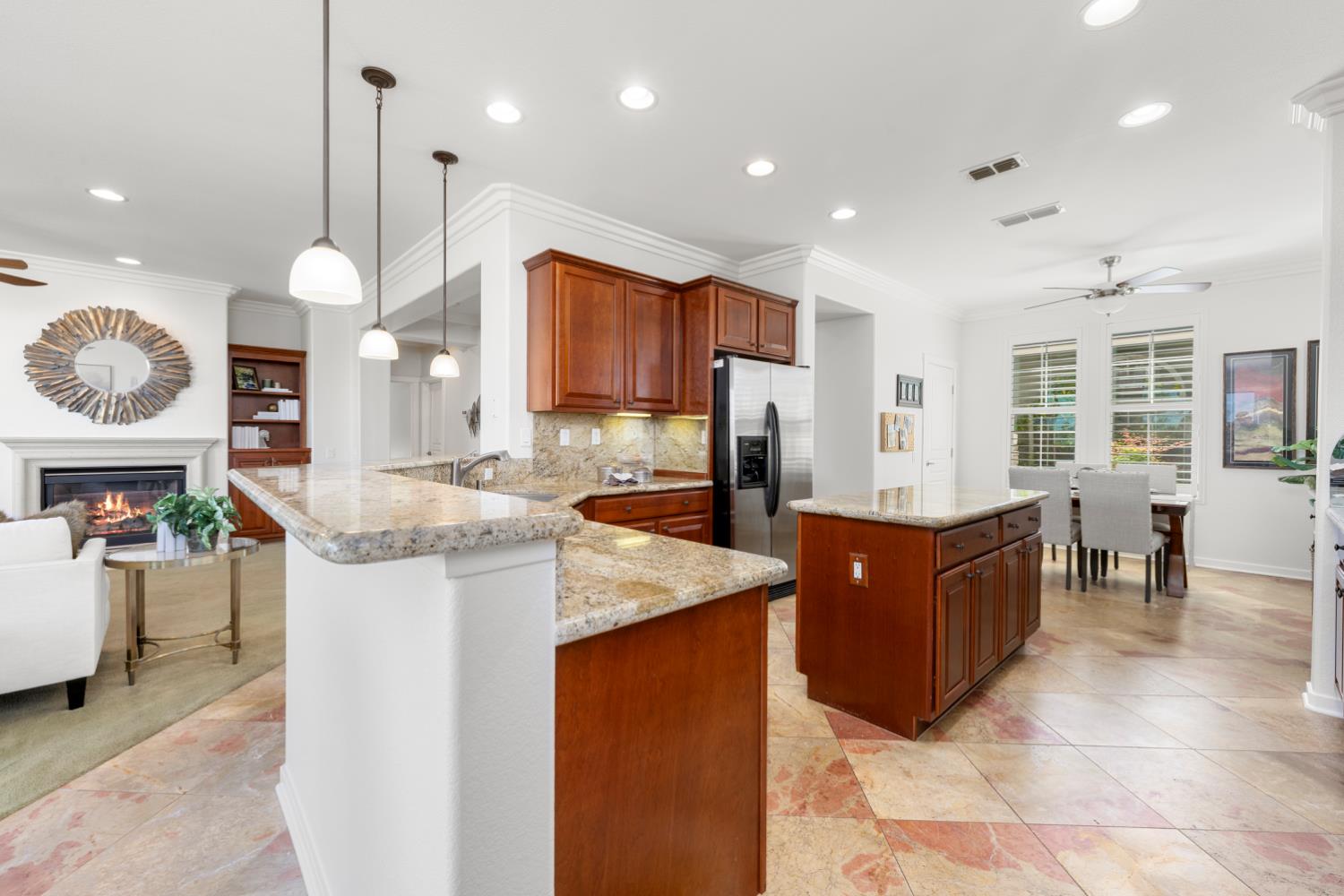 2582 Kingfisher Lane
