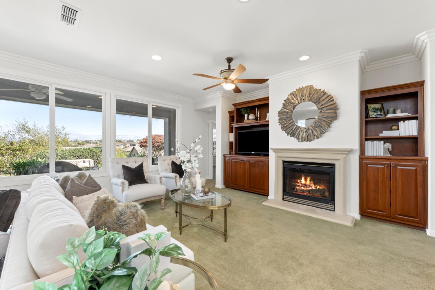 2582 Kingfisher Lane