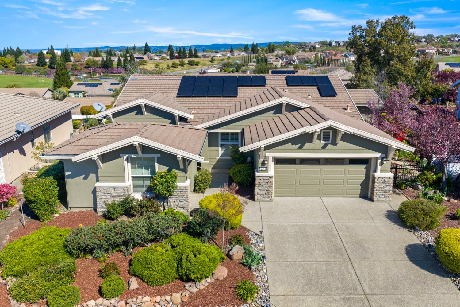 2582 Kingfisher Lane
