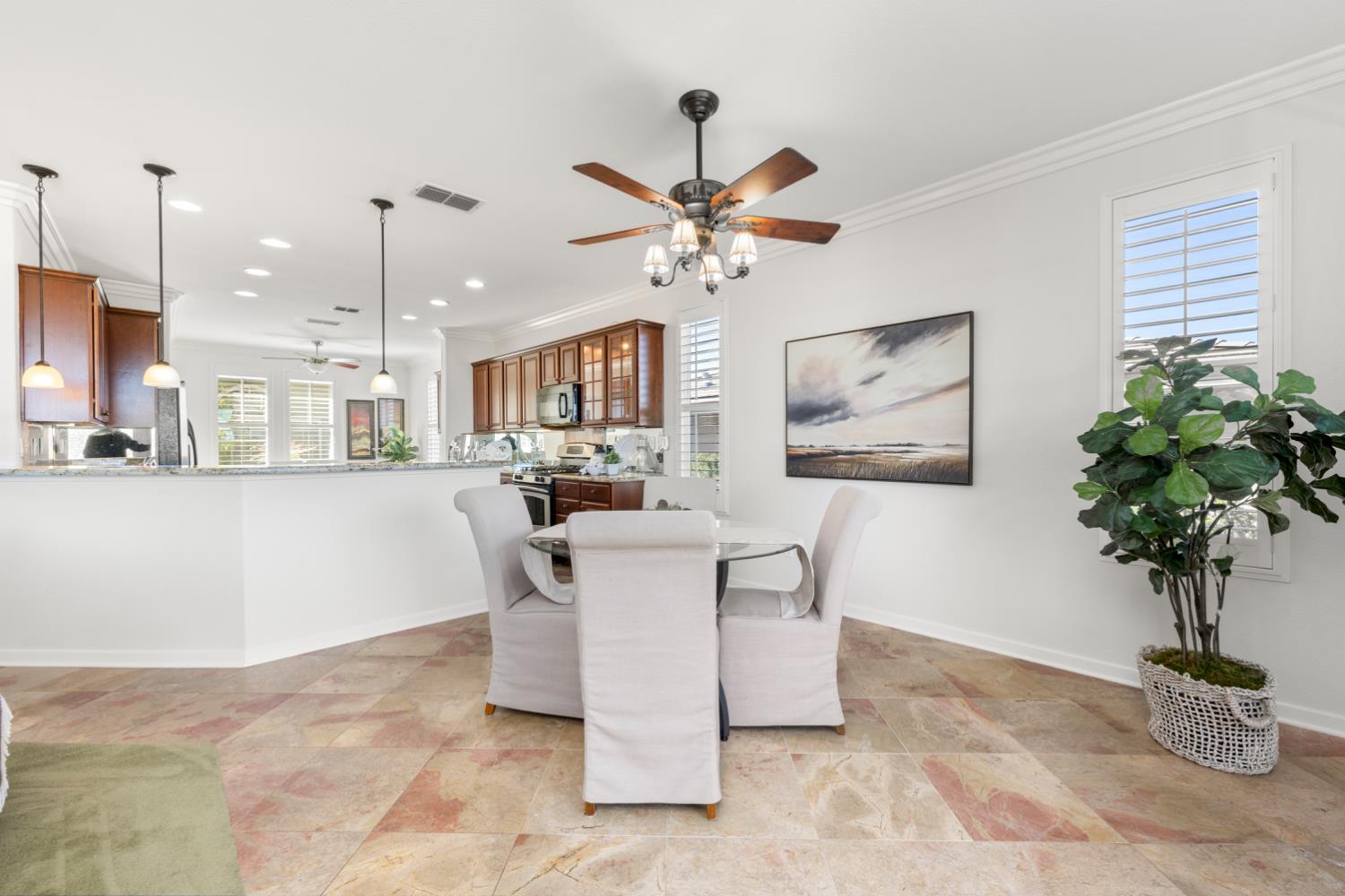2582 Kingfisher Lane