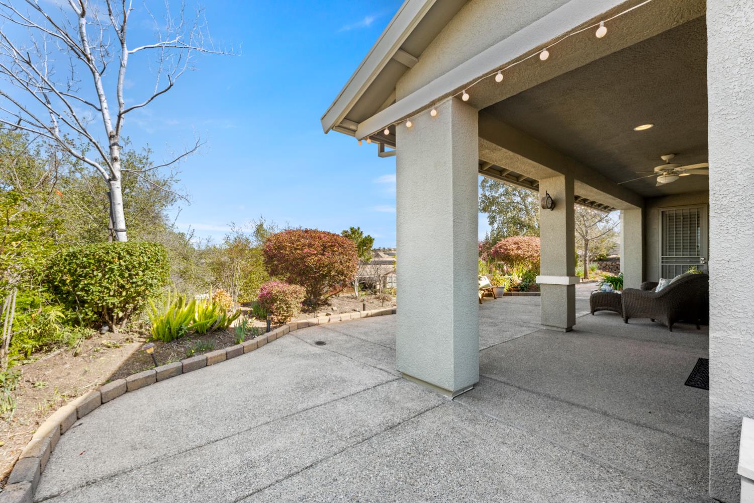 2582 Kingfisher Lane