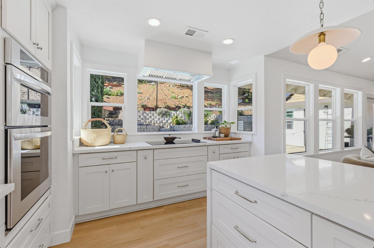 11220 Sunrise Ridge