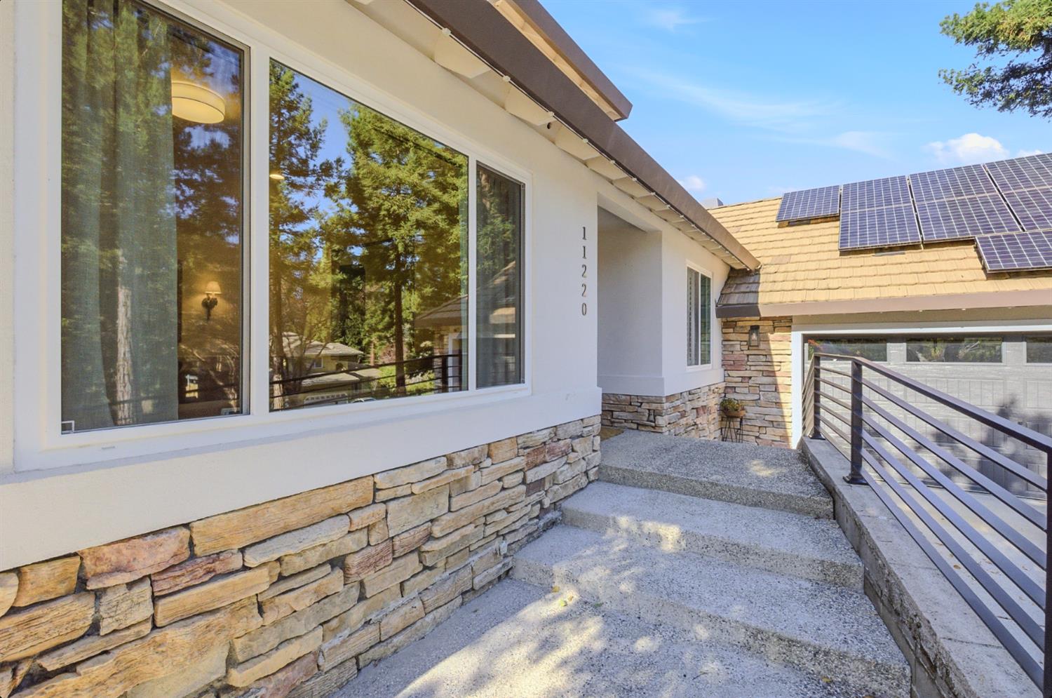 11220 Sunrise Ridge