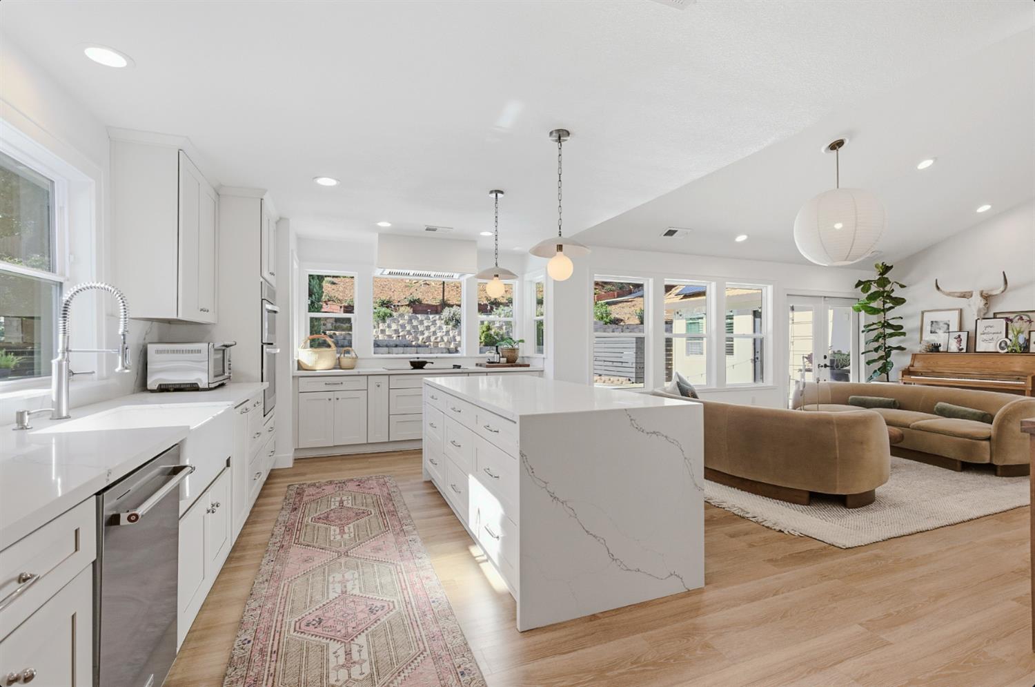 11220 Sunrise Ridge