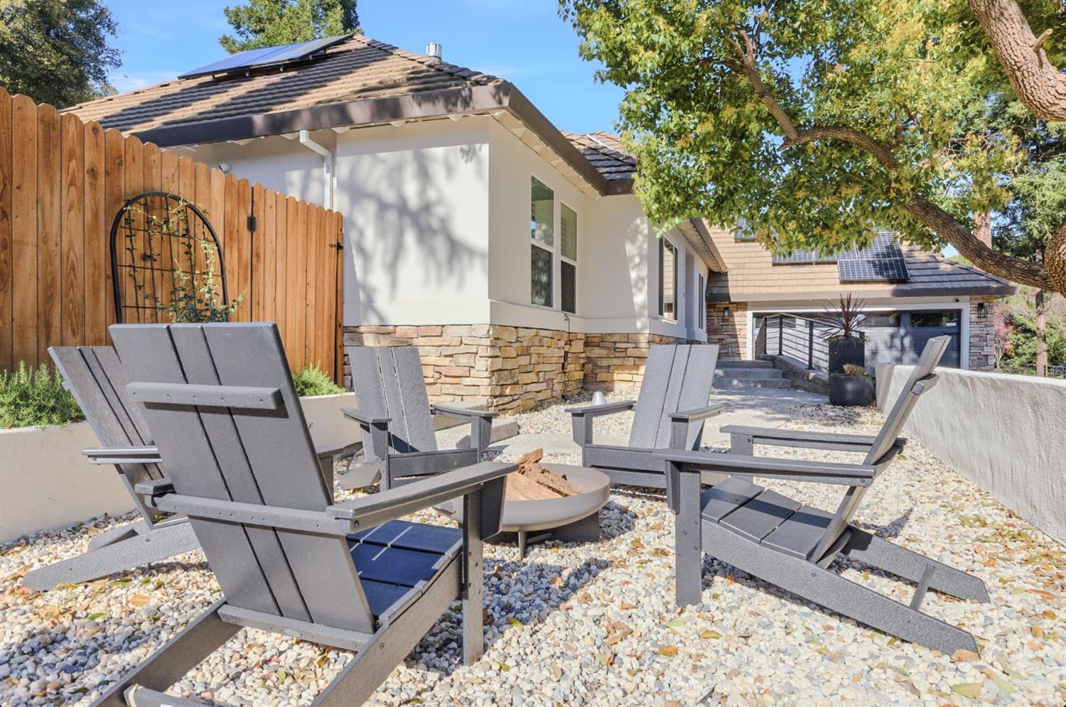 11220 Sunrise Ridge