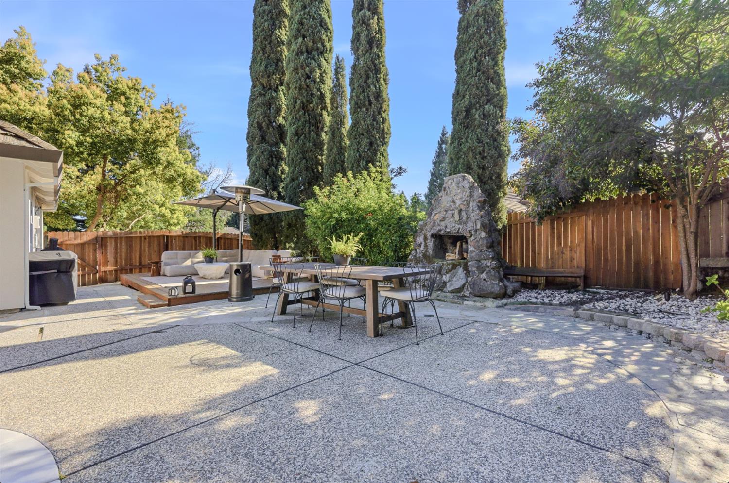 11220 Sunrise Ridge
