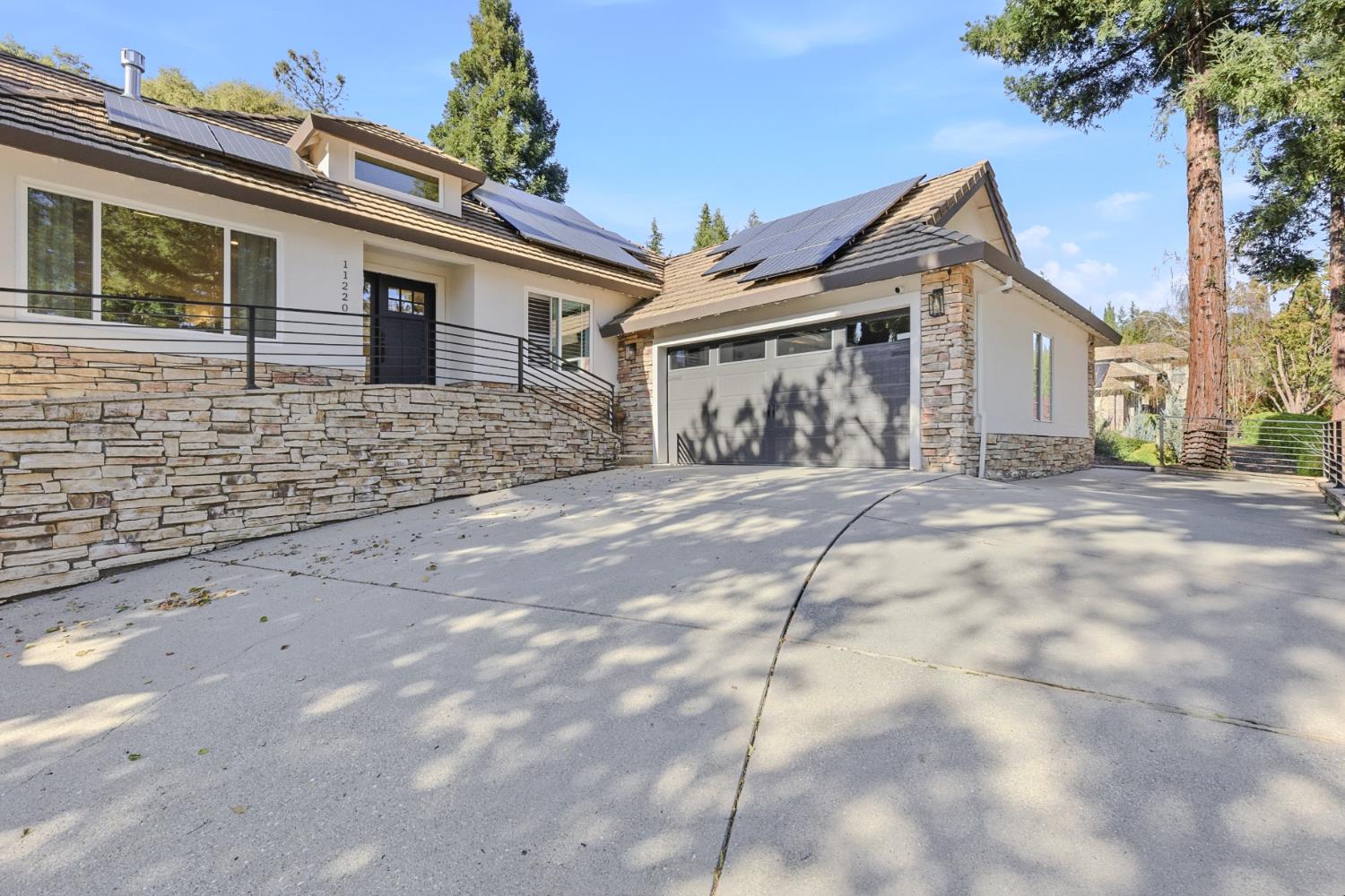 11220 Sunrise Ridge