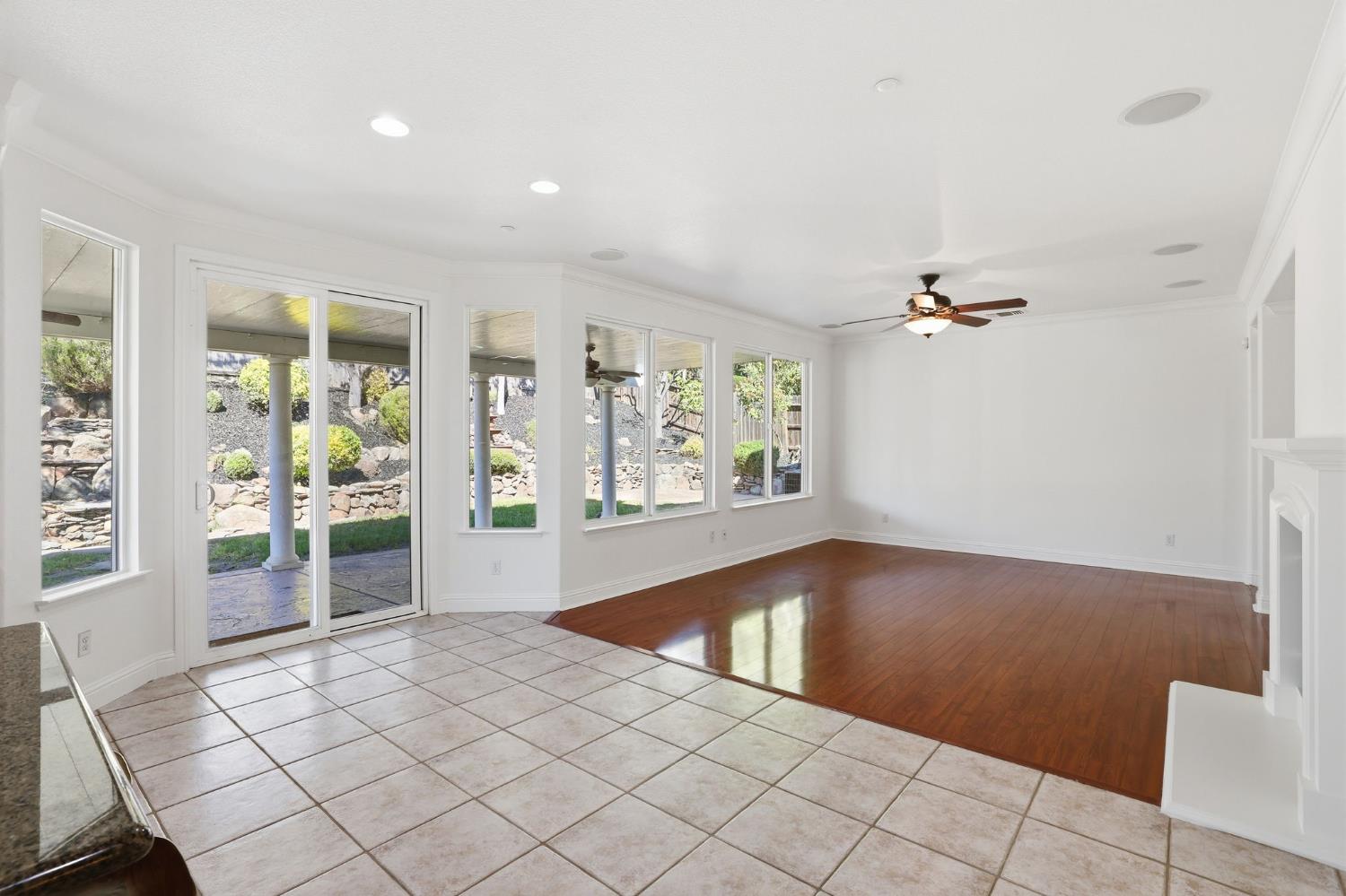 2226 TORC MOUNTAIN Lane