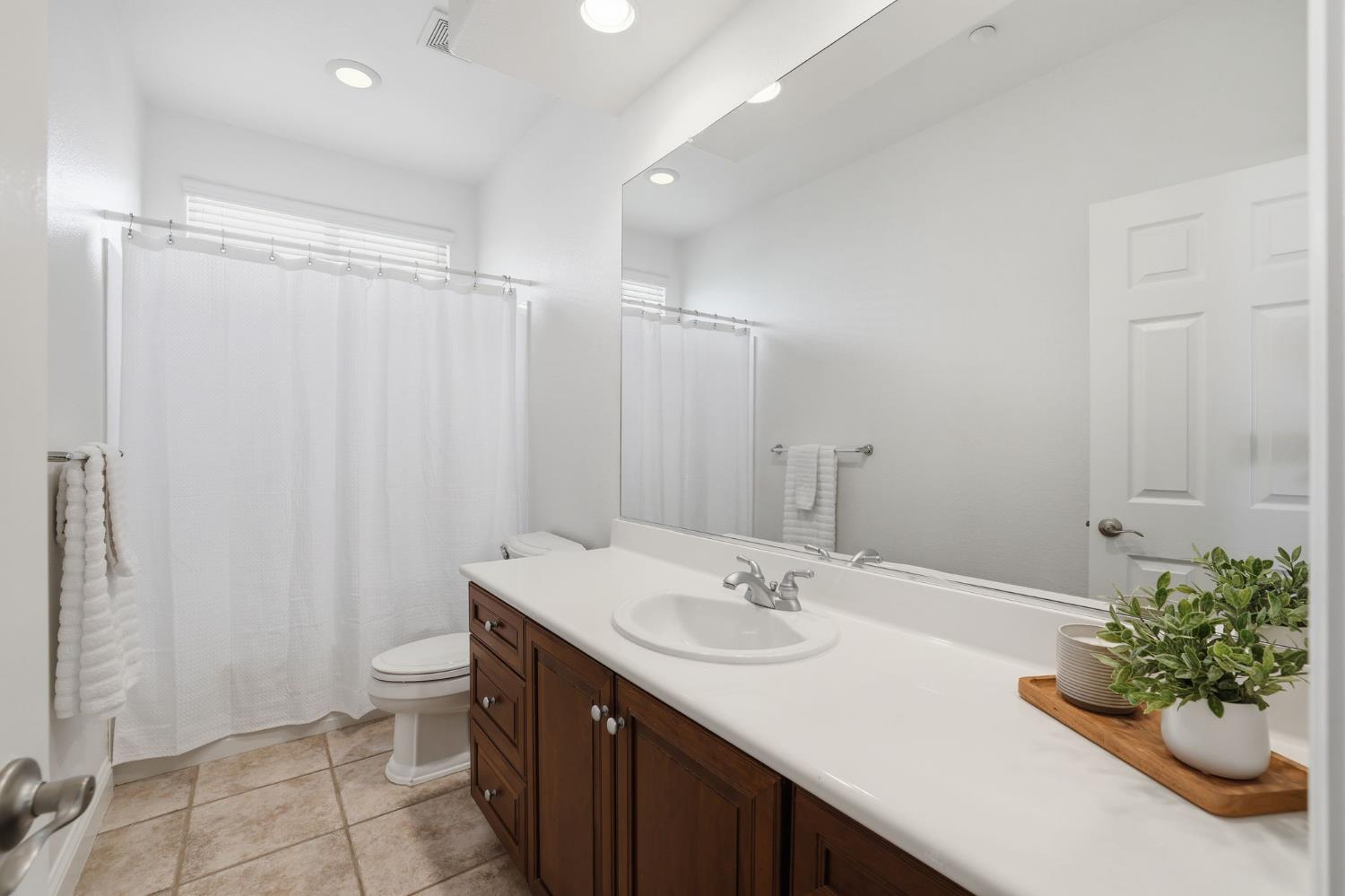2226 TORC MOUNTAIN Lane