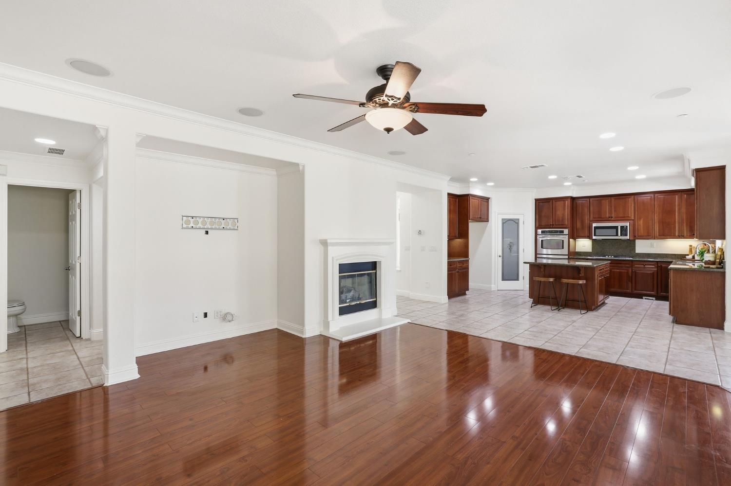 2226 TORC MOUNTAIN Lane