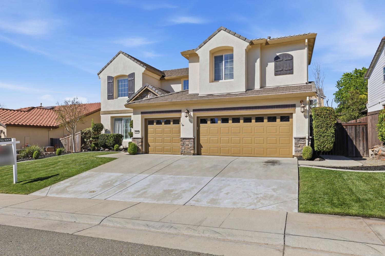 2226 TORC MOUNTAIN Lane