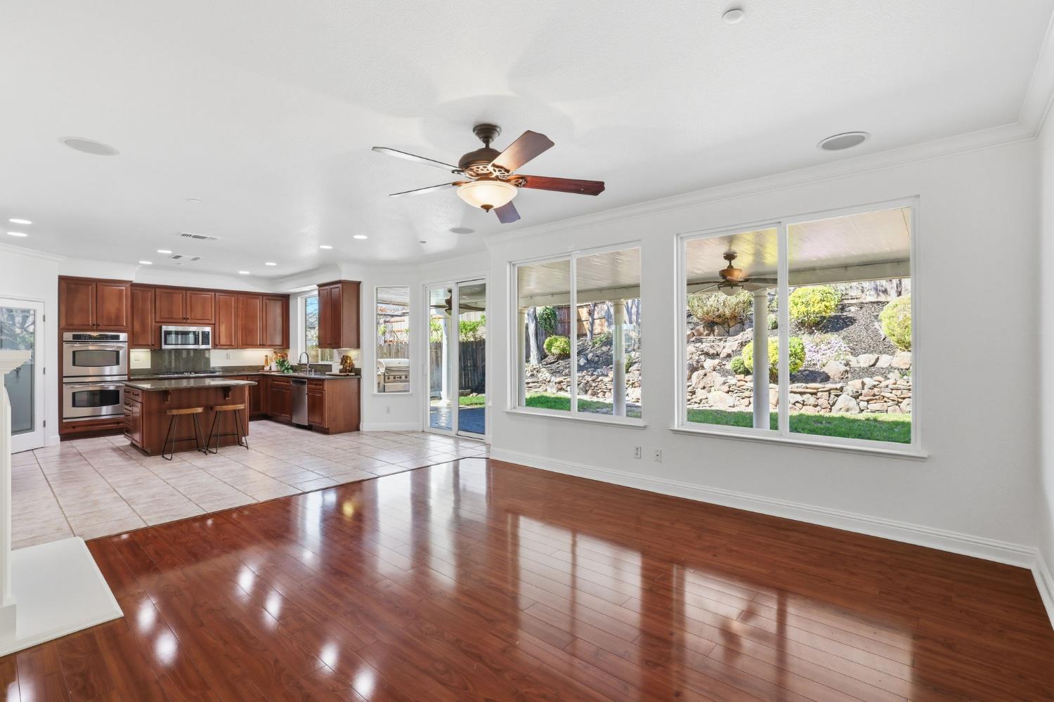 2226 TORC MOUNTAIN Lane