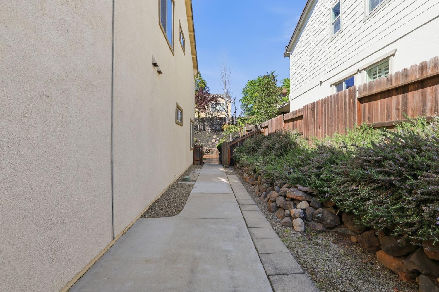 2226 TORC MOUNTAIN Lane