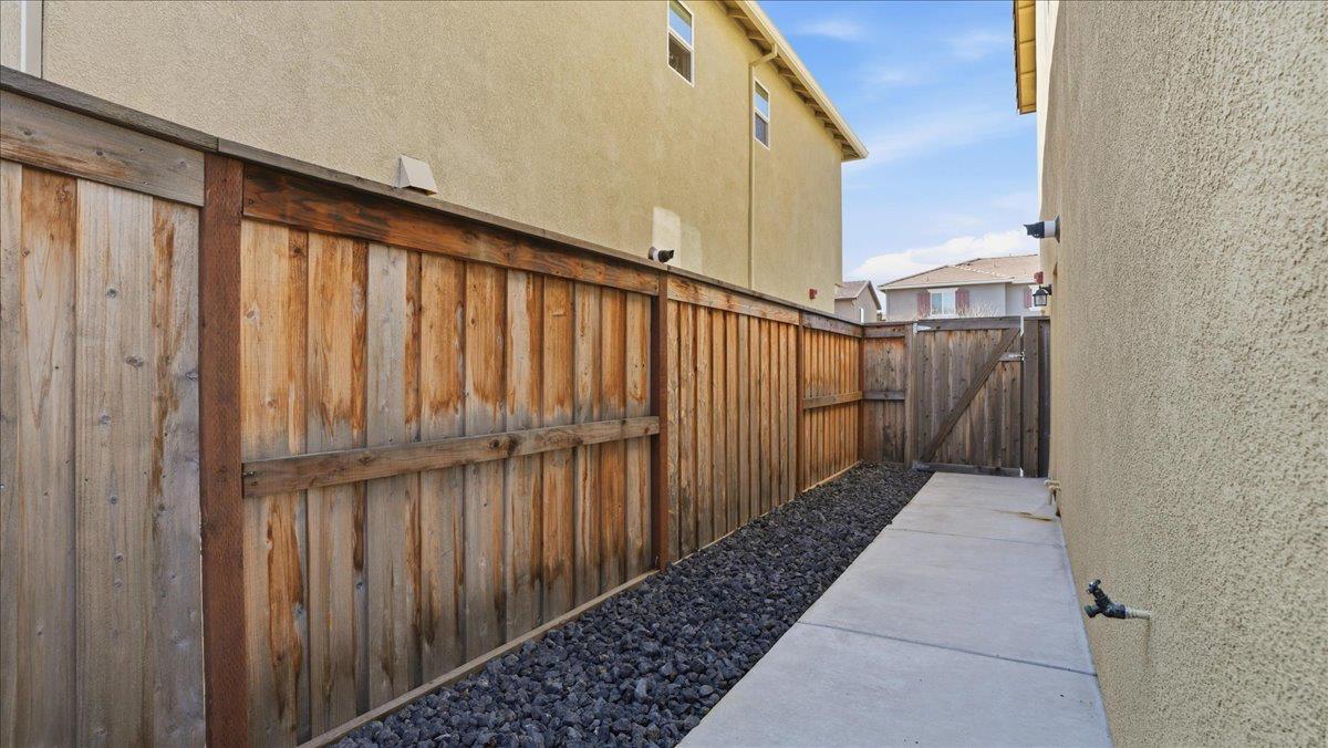 1437 Coral Street