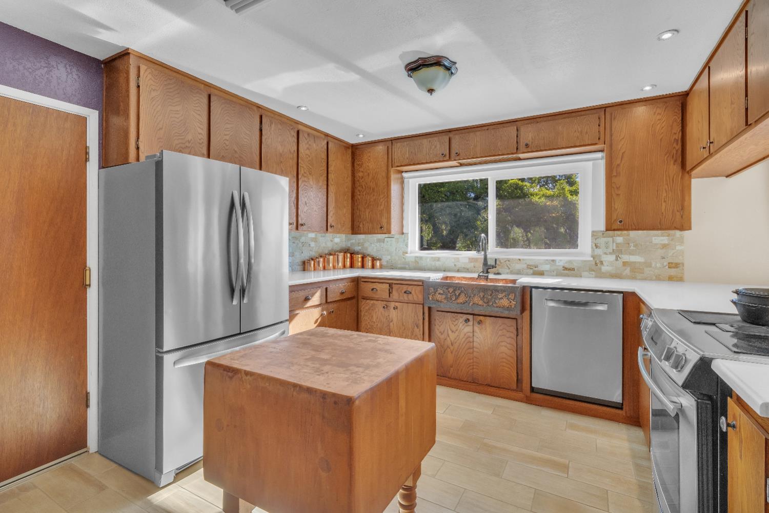 7056 Madrone Lane