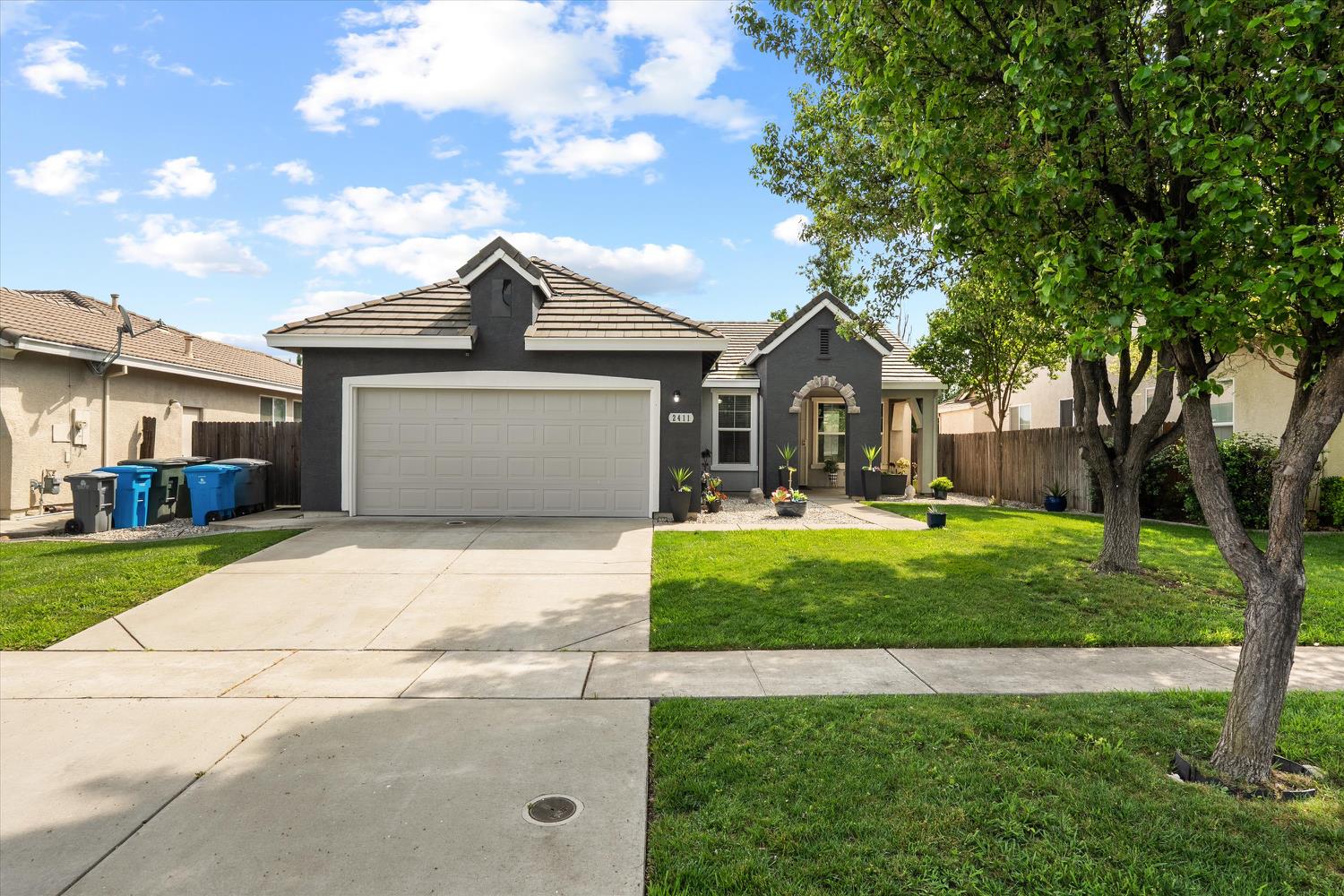 2411 Independence Trail