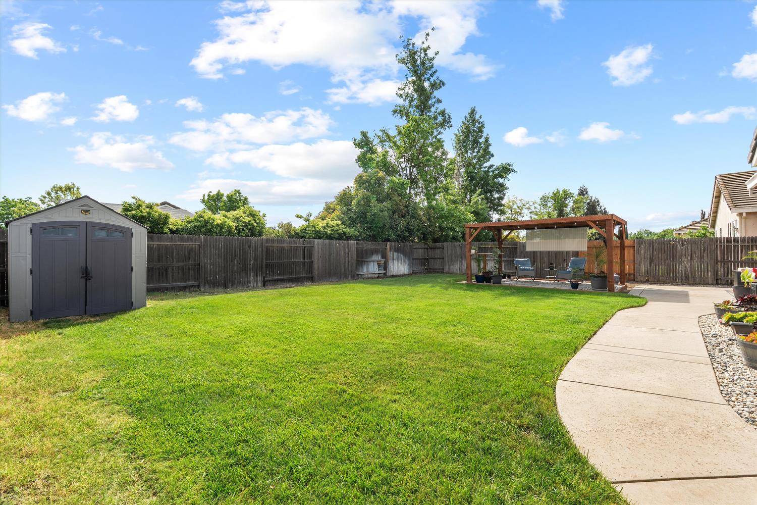 2411 Independence Trail