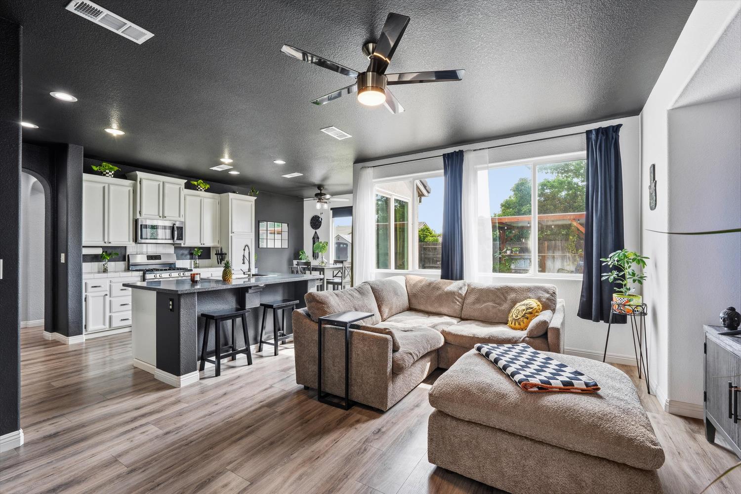 2411 Independence Trail