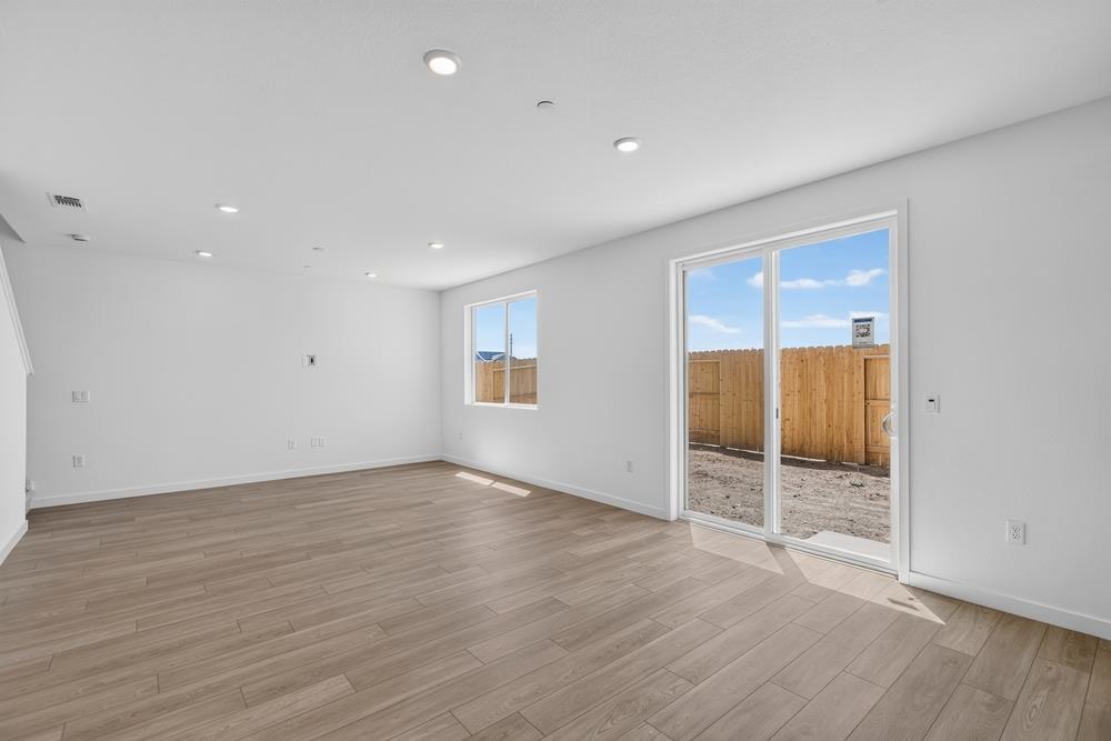 5089 Rain Shadow Way