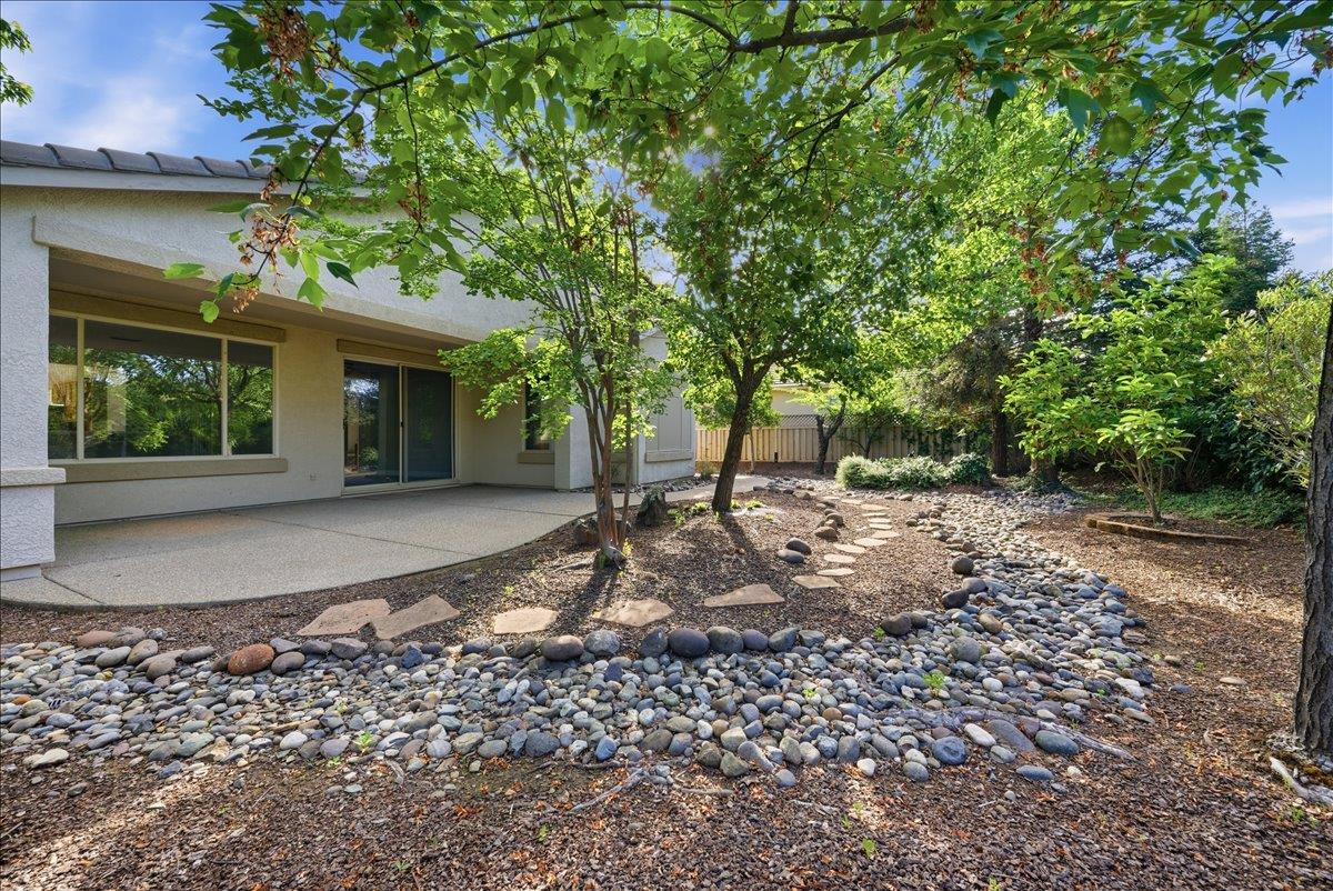 1611 Hackberry Lane