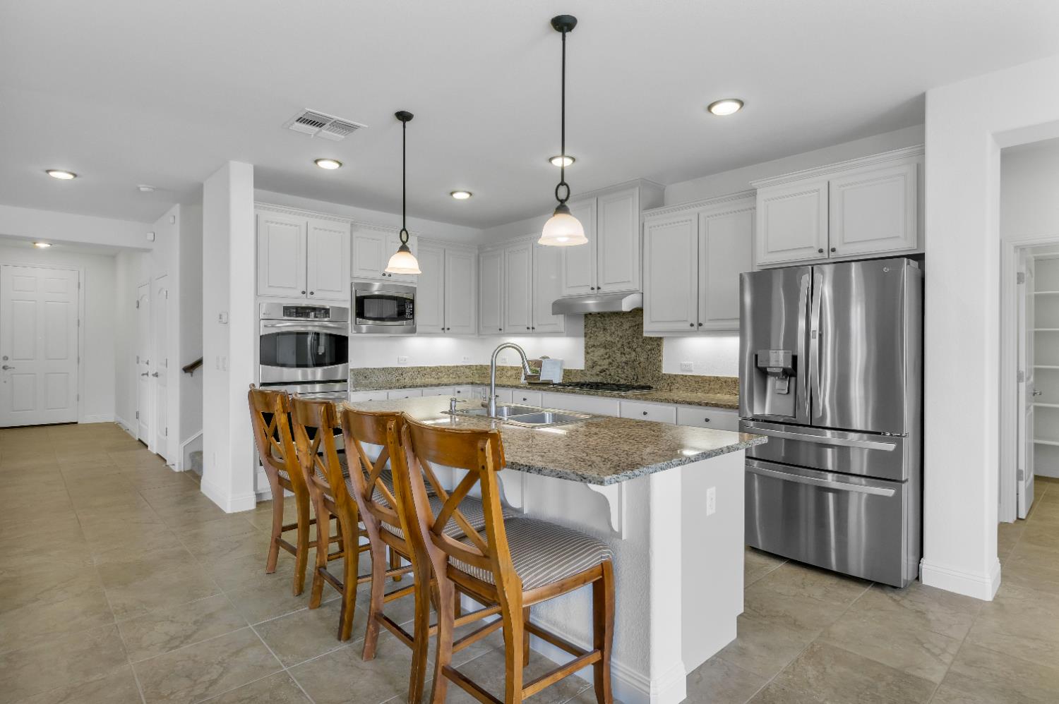 1554 Radford Loop