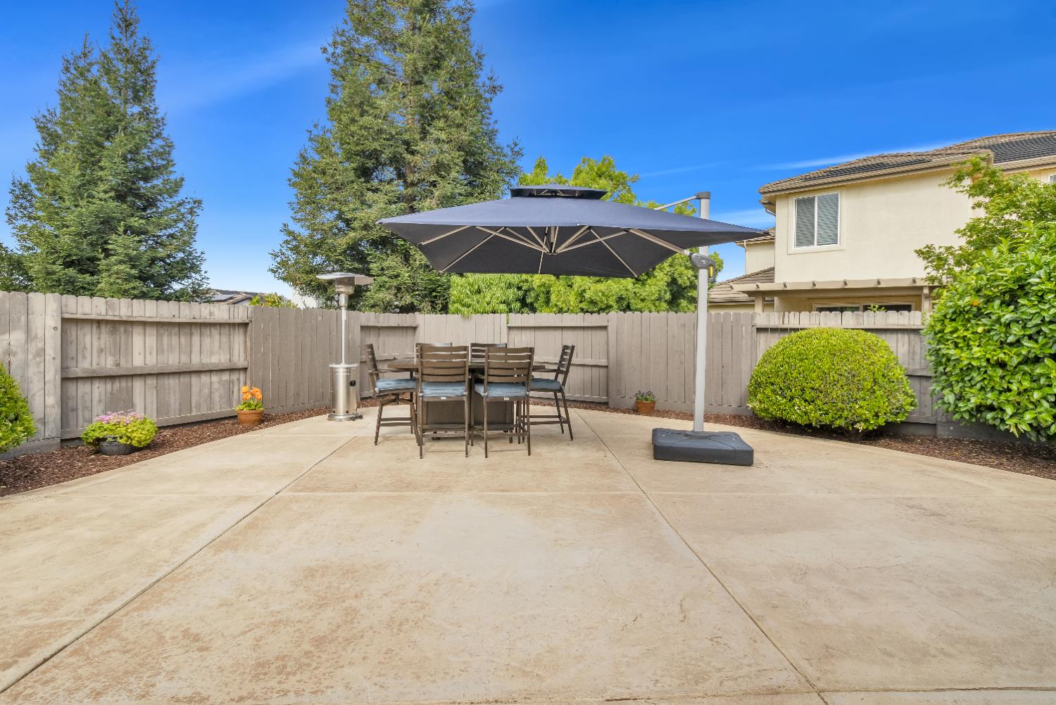 1554 Radford Loop