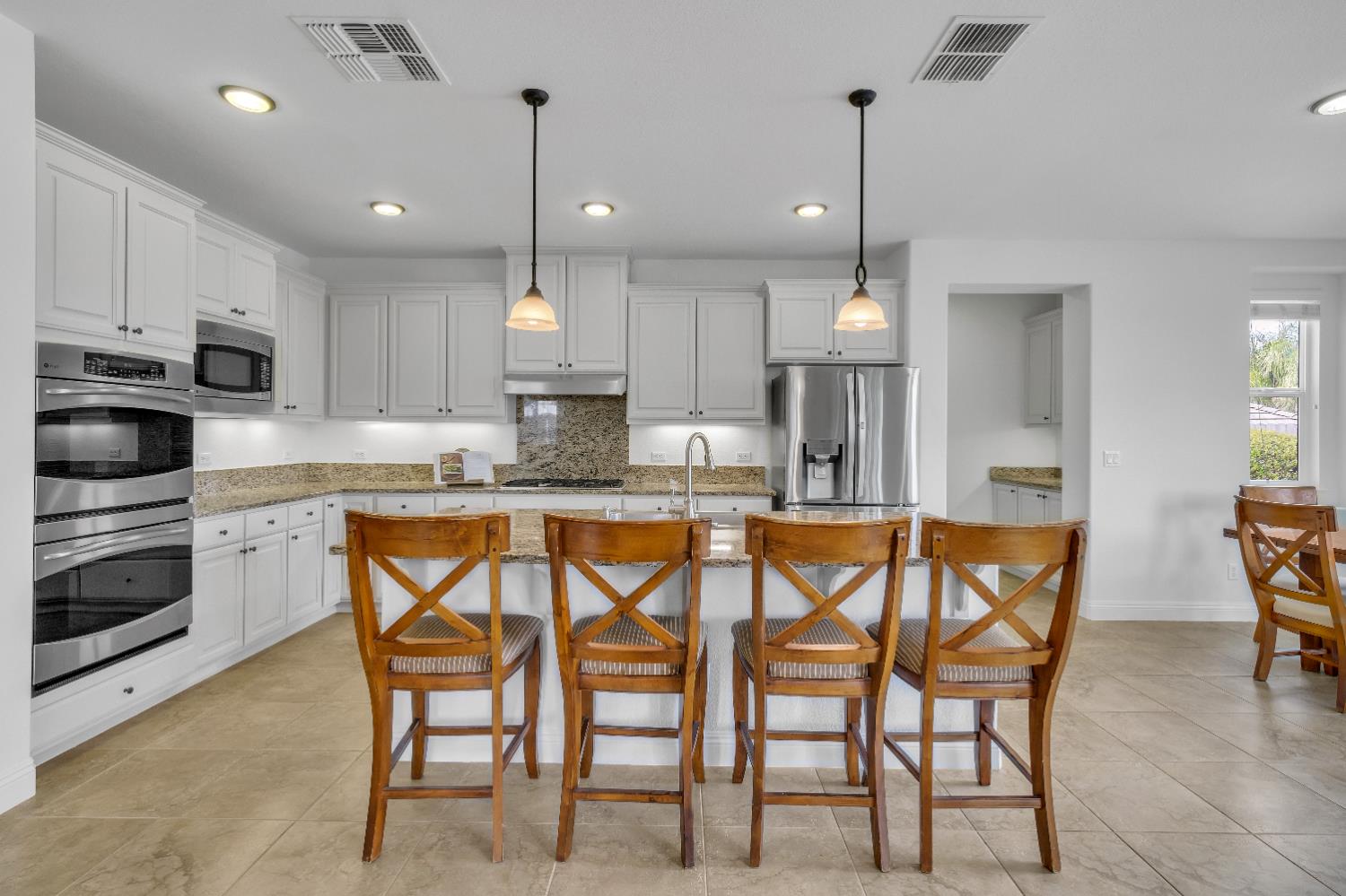 1554 Radford Loop