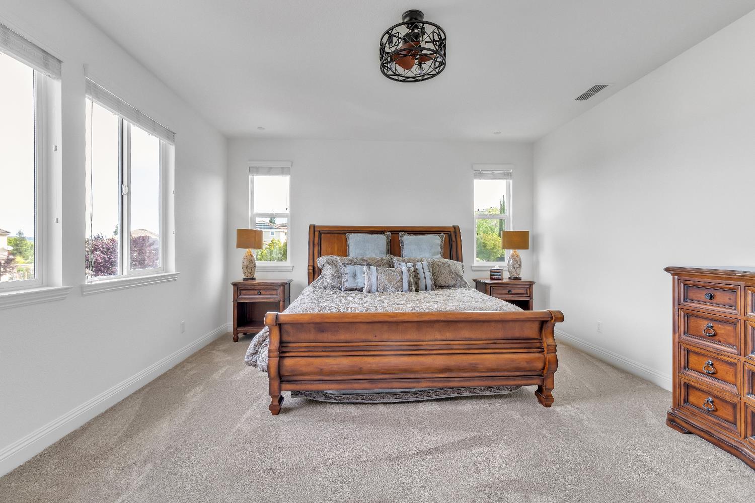 1554 Radford Loop