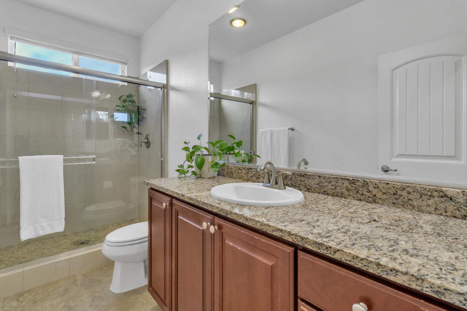1554 Radford Loop