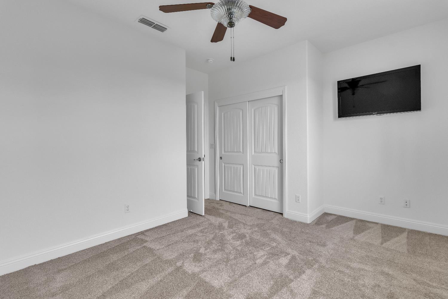 1554 Radford Loop