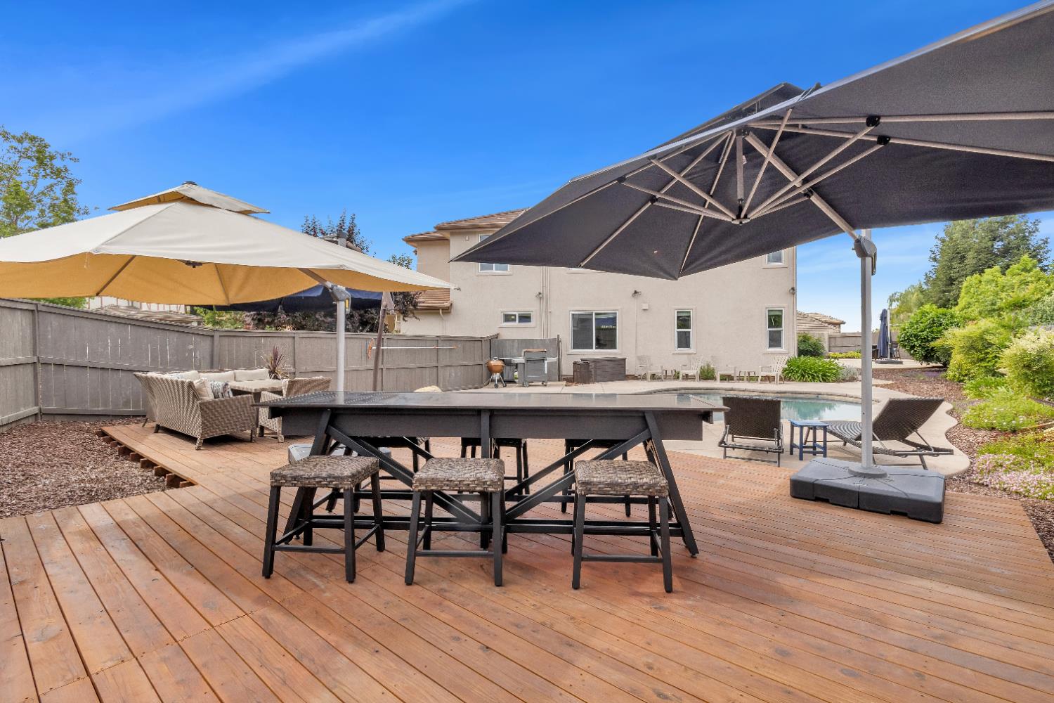 1554 Radford Loop