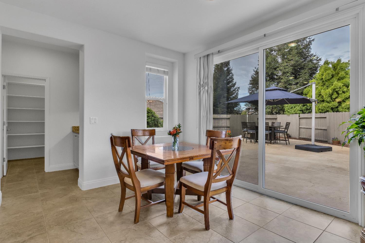 1554 Radford Loop