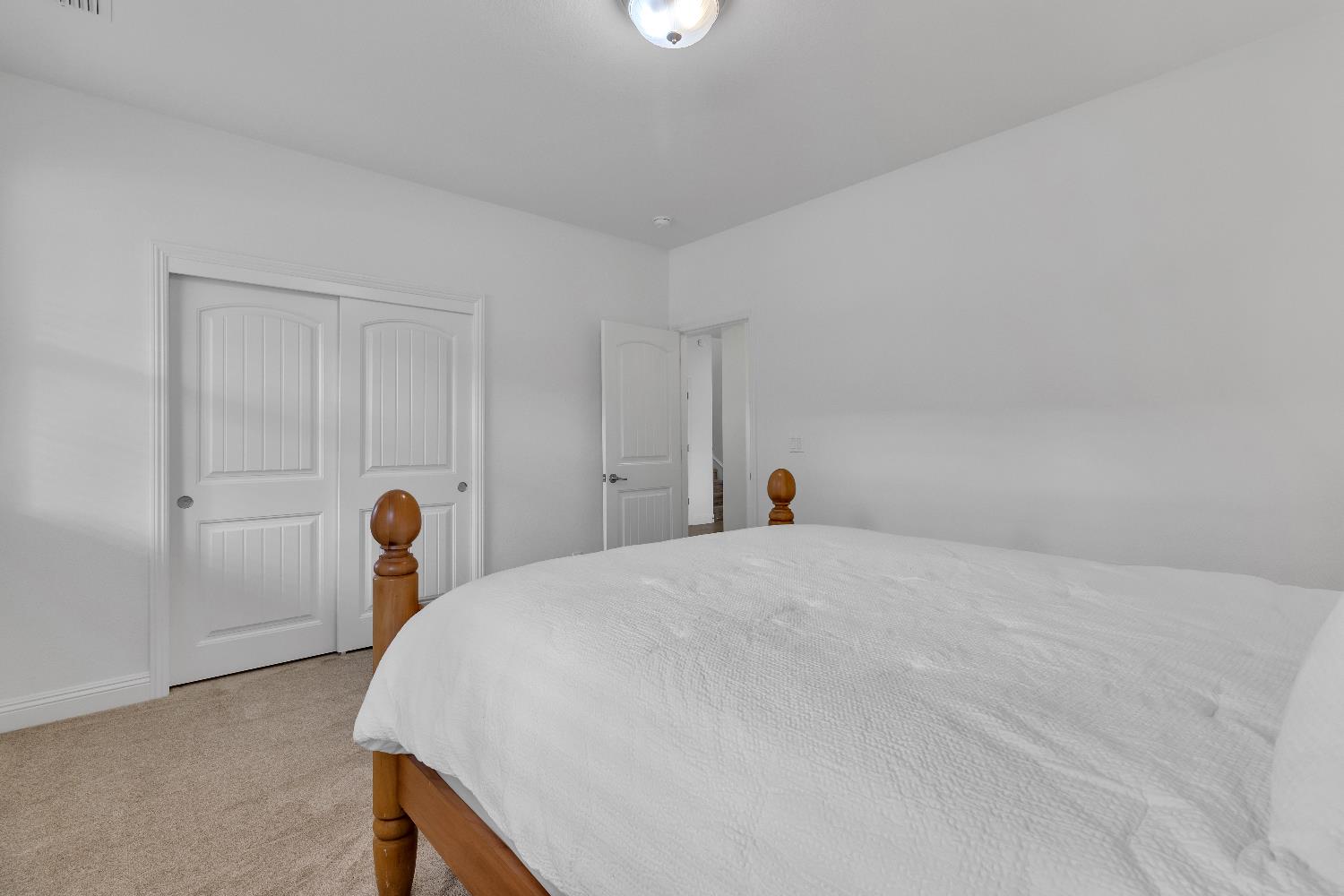 1554 Radford Loop