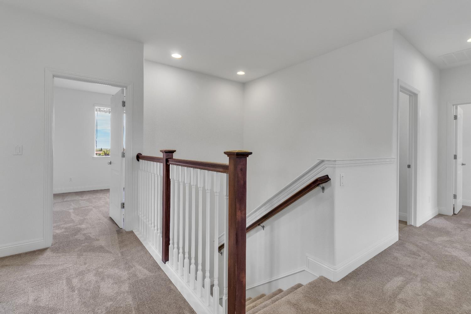 1554 Radford Loop