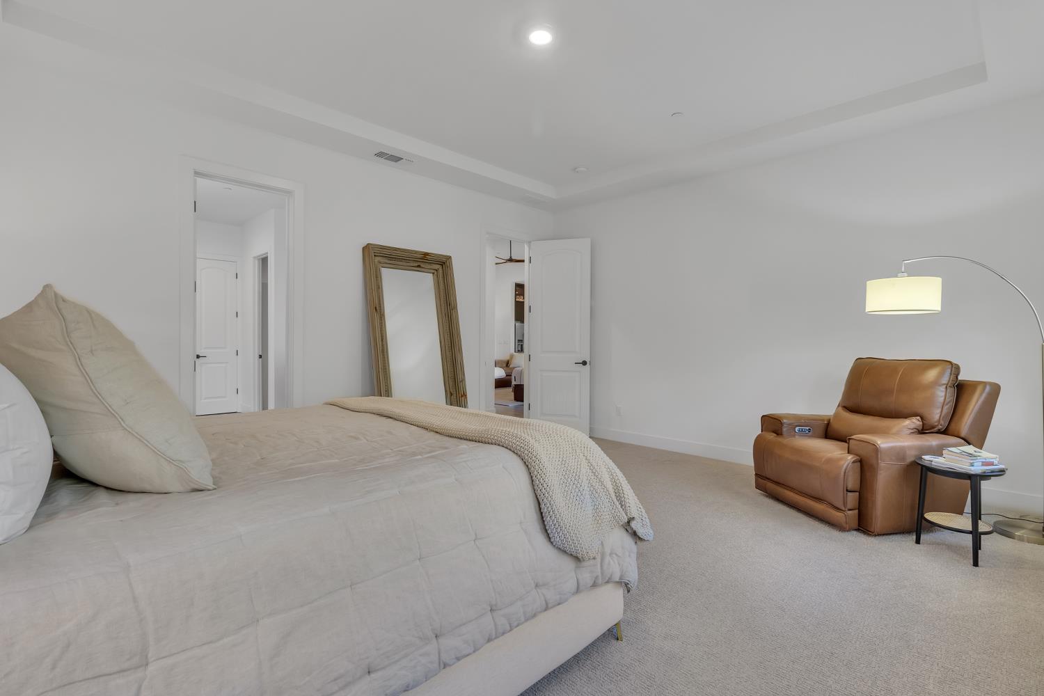 3078 Orange Grove Terrace