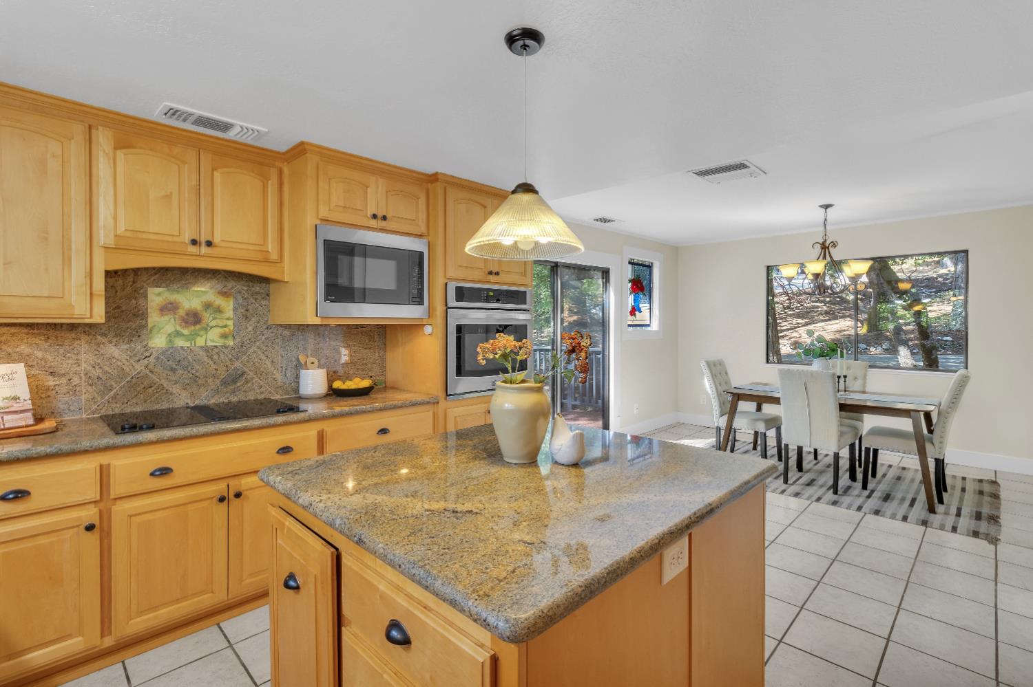 5539 Crestline Drive