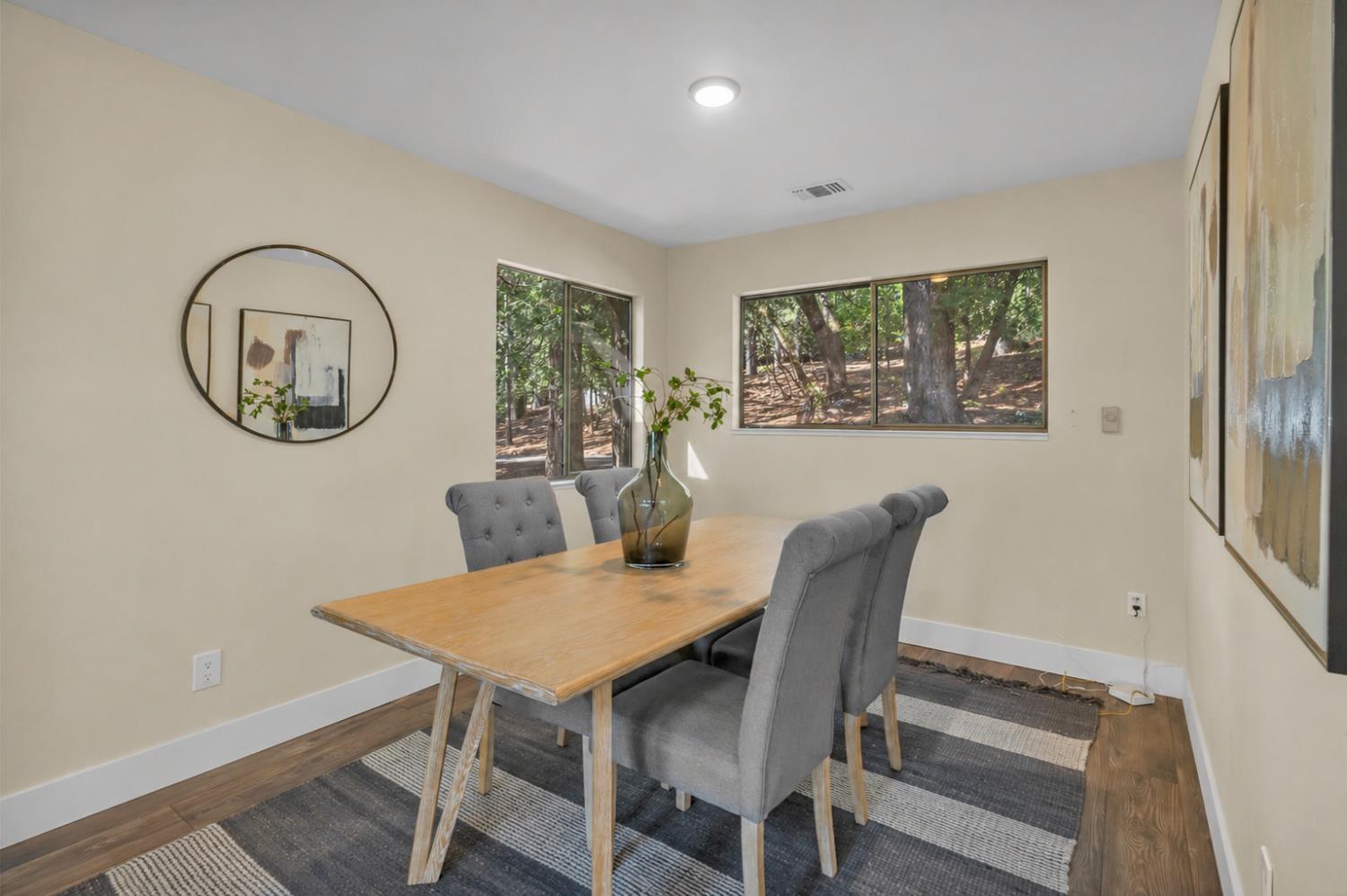5539 Crestline Drive