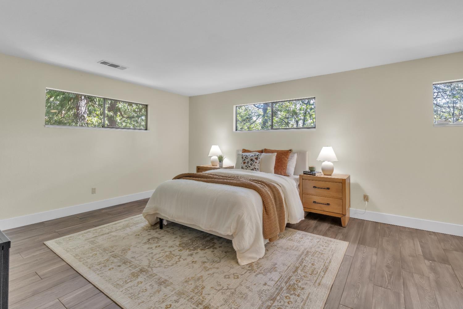 5539 Crestline Drive