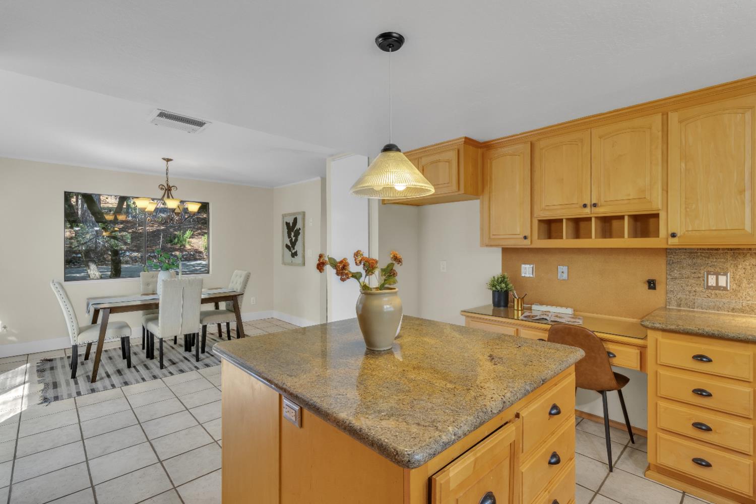 5539 Crestline Drive