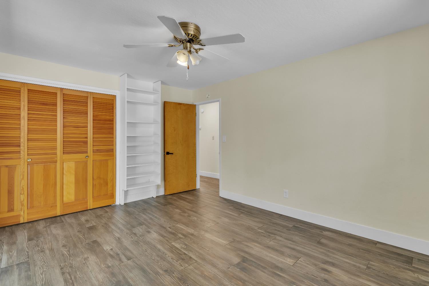 5539 Crestline Drive