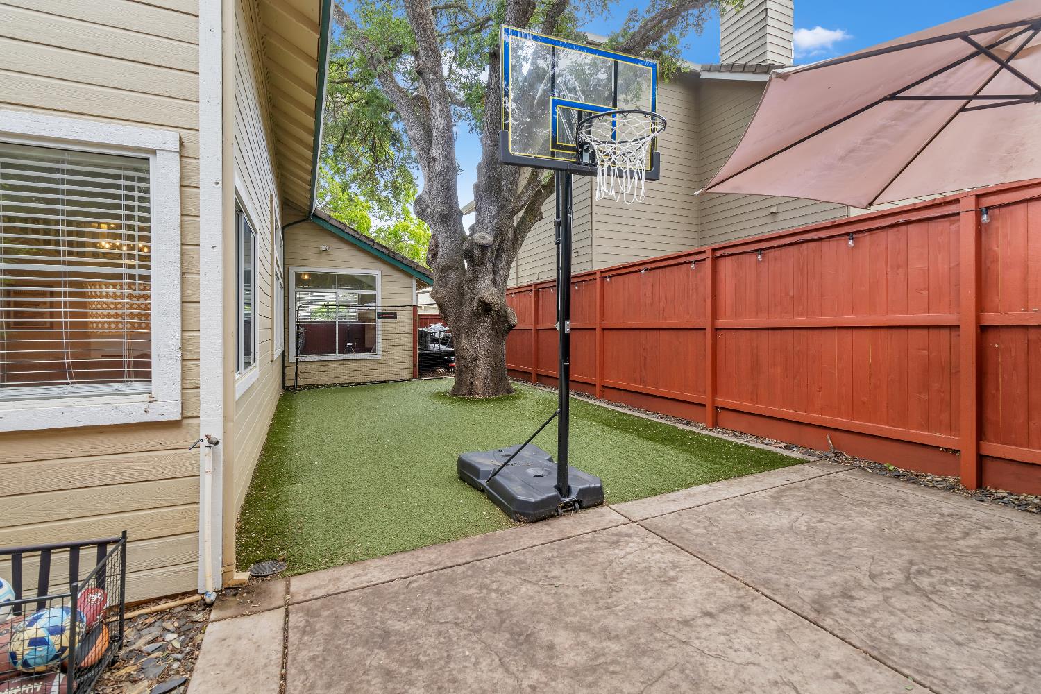 124 Sutcliffe Circle